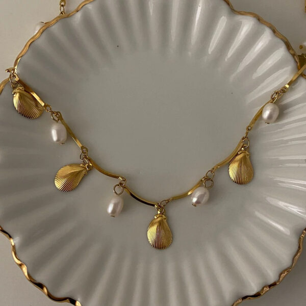 Hot Sale Custom Gold Plated Stainless Steel Sea Shell Necklace with White Imitation Pearl Link Beads for Parties and Weddings - Image 6