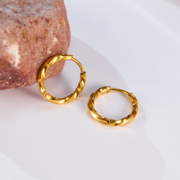 Wholesale and Retail of Trendy Stainless Steel Round Earrings for Women Simple and Exquisite Jewelry for Daily Wear - Image 3