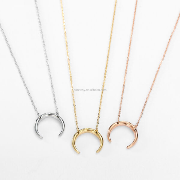 Hot Selling Dainty 14k Gold Plated Link Chain Necklace Hammered Crescent Moon Pendant for Women - Image 5