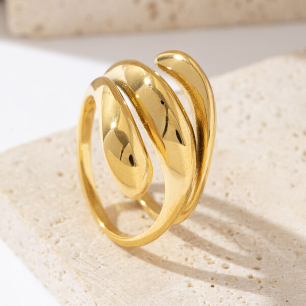 Good Quality Wholesale Luxury Snake Spiral Shaped 18k Gold Stainless Steel Ring - Image 6
