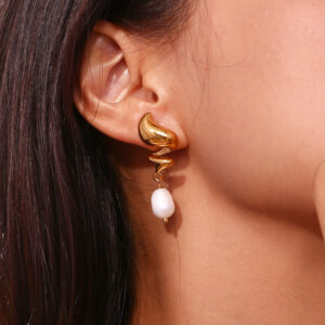 New Trendy Freshwater Pearl Drop Earrings Fire Torch Shaped Stainless Steel Earrings for Women
