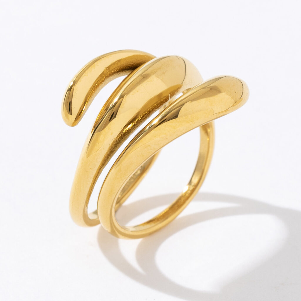 Good Quality Wholesale Luxury Snake Spiral Shaped 18k Gold Stainless Steel Ring