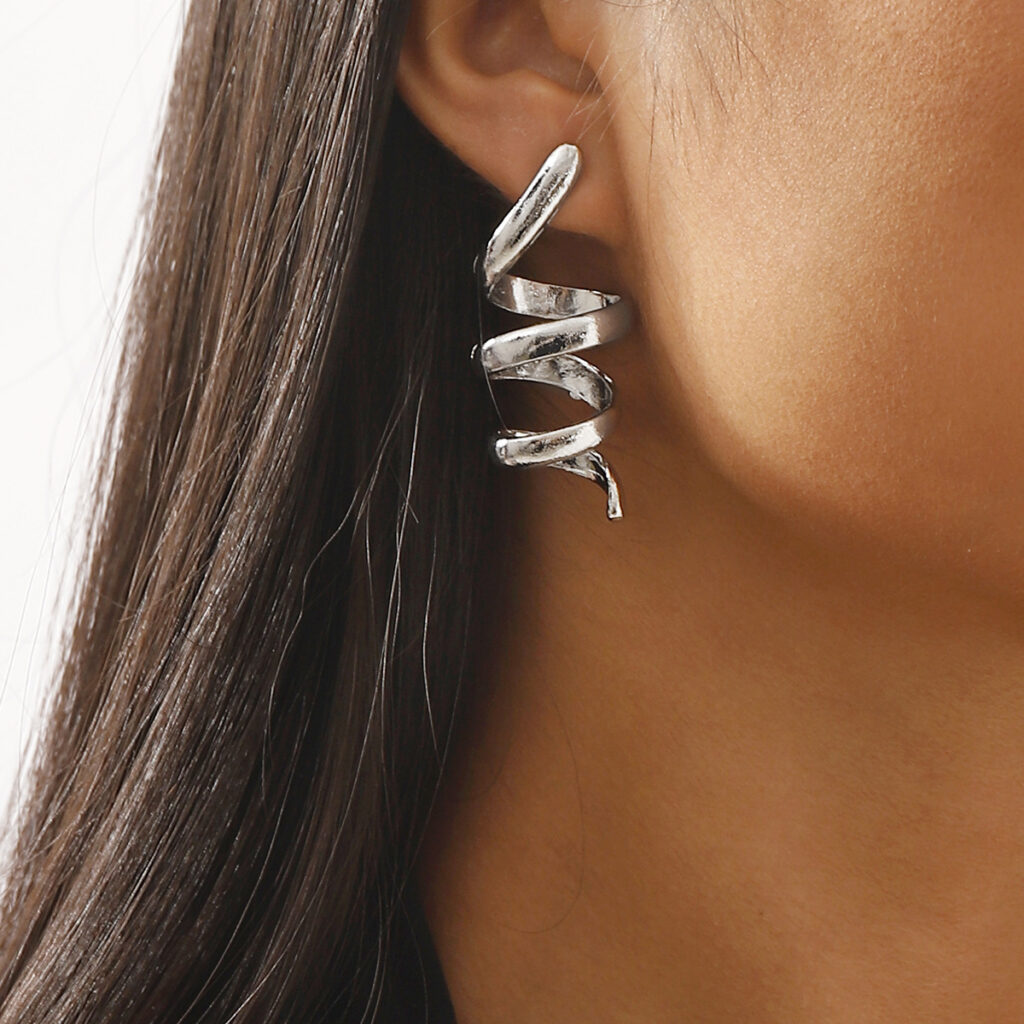 Spiral Hollow Geometric Earrings Retro Fashion Trend Personality Metal Jewellery for Women Party Wear