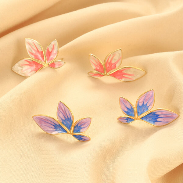 Stainless Steel Gold Plated 18K Drip Glaze Leaf Earrings Simple Fashion Trend Personality Suitable for Women Party Wear