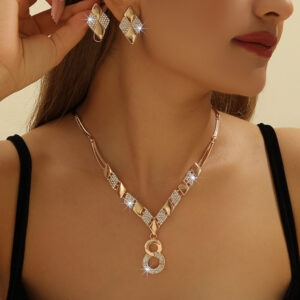1 jewelry set Dainty Gold plated Rhinestone Diamond Stud Earrings and Digit 8 Pendant Necklaces Jewelry Set for Women Girls Party Birthday Show Jewelry Accessories