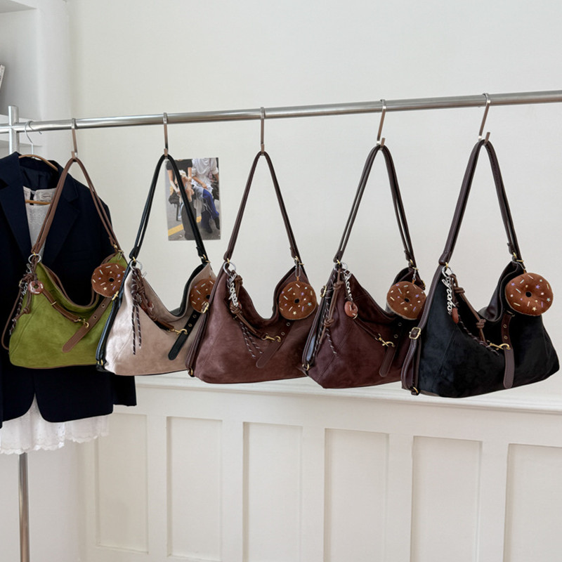 Womens Bags Trendy Fall Winter Shoulder Bags Crossbody Bags Large Lady Tote Bags Lady Handbag for Women Velvet Leather Bag with Cute Accessories - Image 12