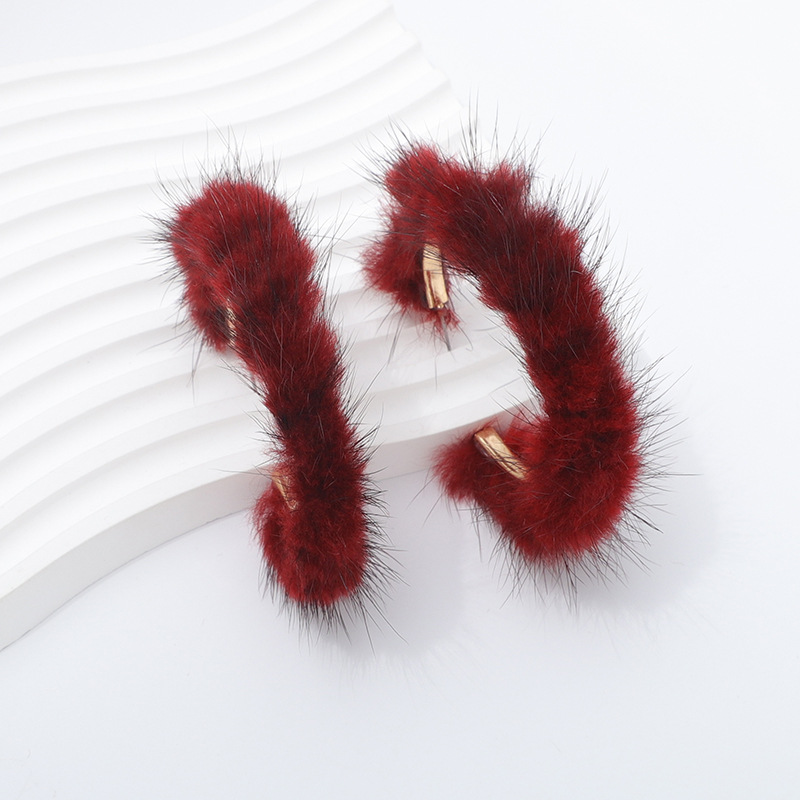 Dainty Soft Fluffy Open Hoop Earrings for Women Girls Red Hairy Fur C Shape Loops Drop Earrings for Ladies Fall Fashion Chic Jewlry Gifts - Image 3