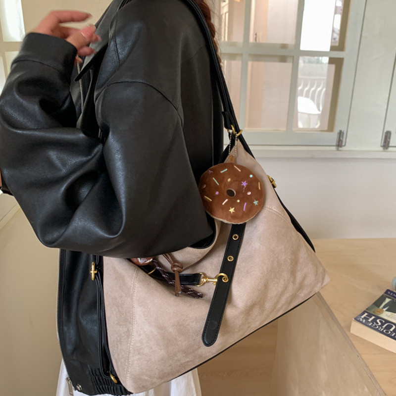 Womens Bags Trendy Fall Winter Shoulder Bags Crossbody Bags Large Lady Tote Bags Lady Handbag for Women Velvet Leather Bag with Cute Accessories - Image 5