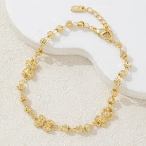 Bear and Lantern Beads Bracelet