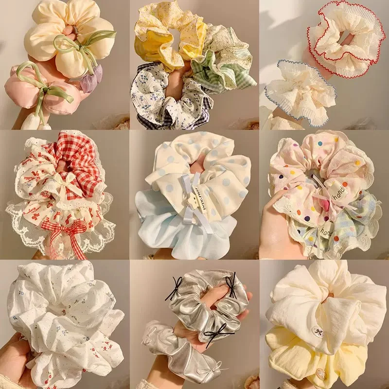 Transparent jelly hair claws in rainbow colors, trendy TikTok viral claw clips from Yiwu – ywdreamwork.com